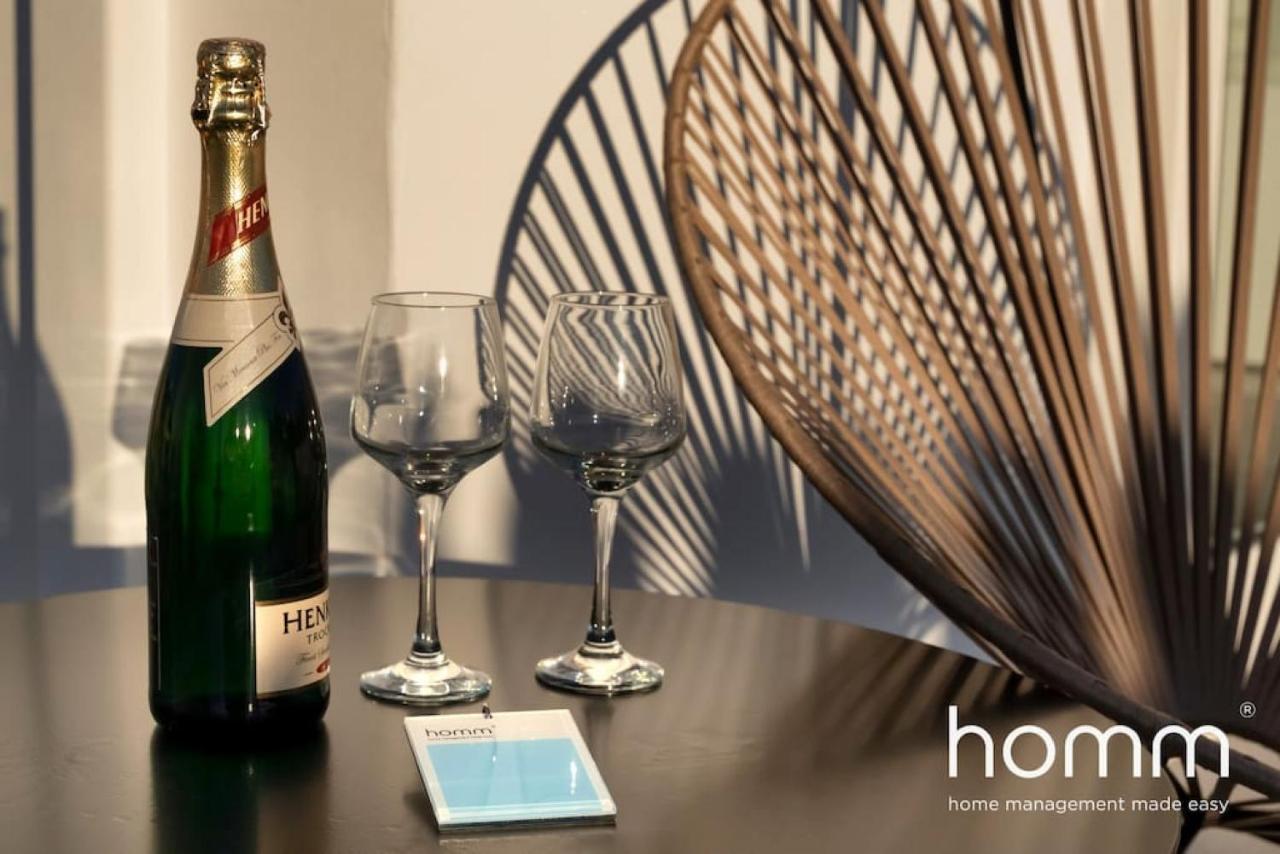 Brand New Homm Penthouse In Ano Glyfada, Dilou Apartment Athena Bagian luar foto